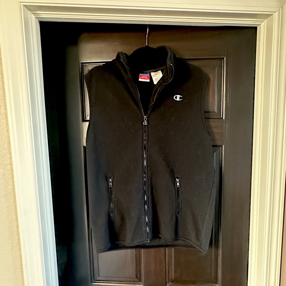 Men’s Champion XL vest